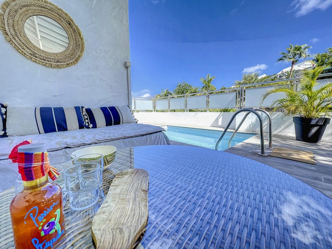 Villa 6 personnes à Baie Orientale-salon exterieur-8